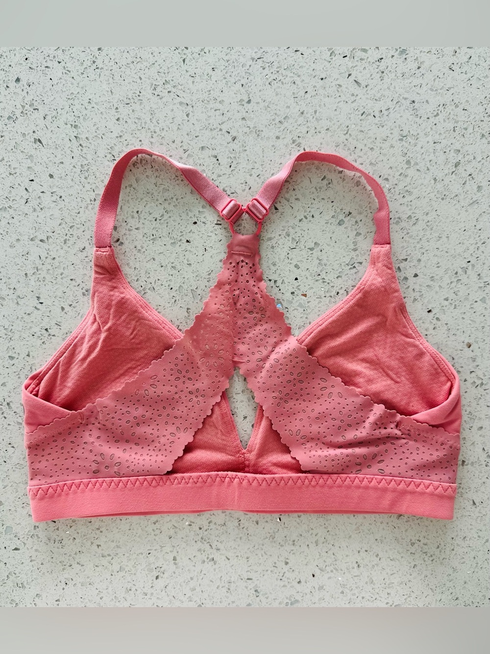 Lululemon Coral Pink Laser Cut Racerback Sports Bra Size 4